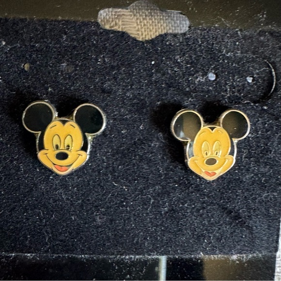 Vintage Lorus Musical Quartz Mickey & Minnie Mouse Wristwatch And Earrings - Picture 4 of 12